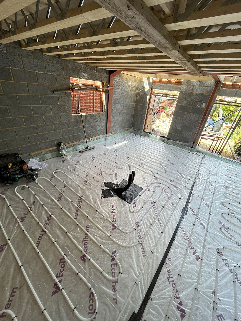 Underfloor heating installation