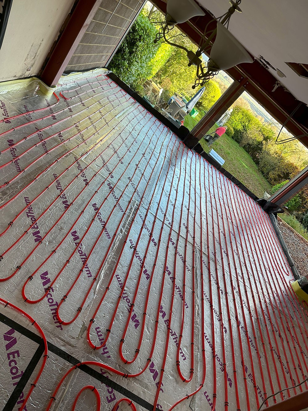 Underfloor heating installation