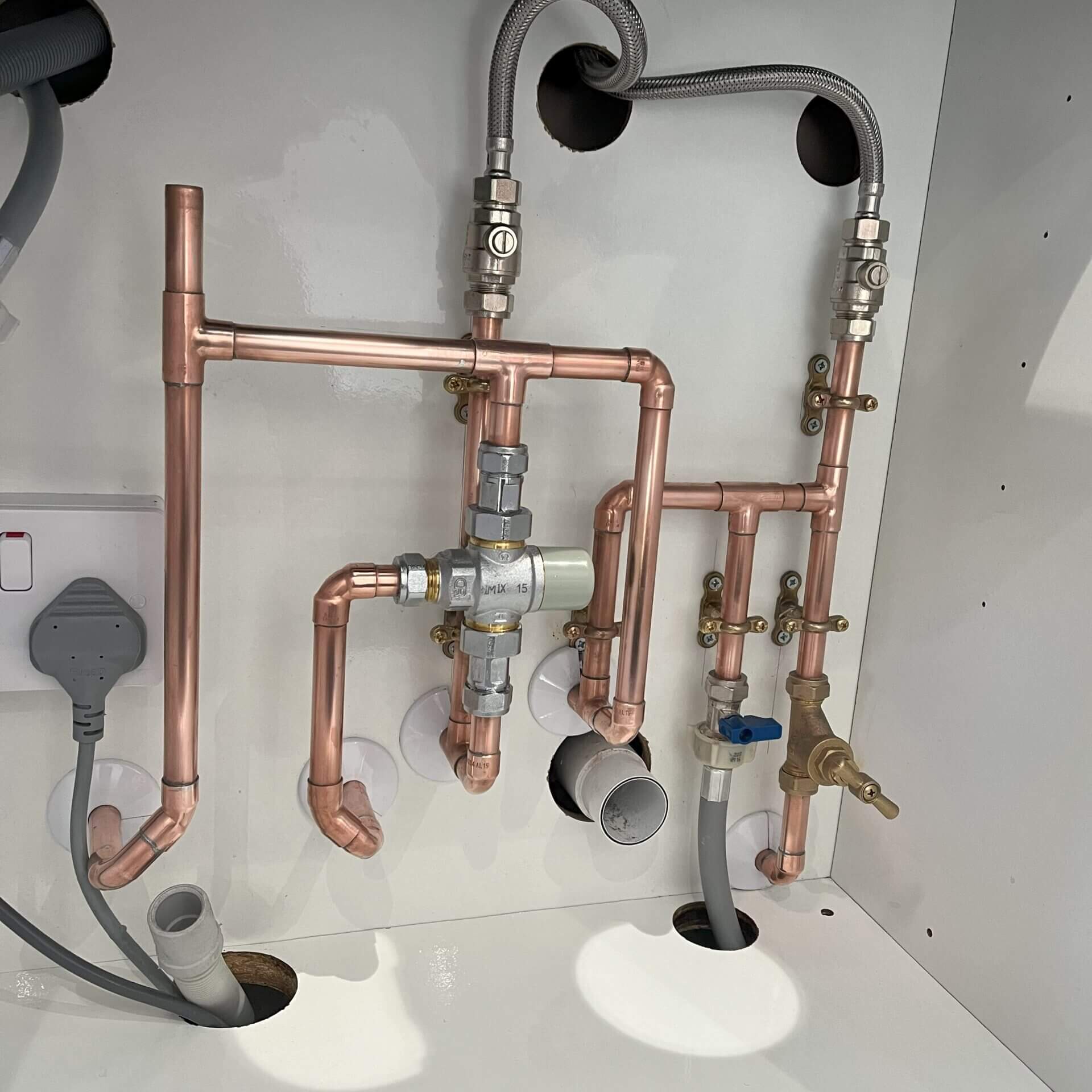 Heating system design and pipework by QPS